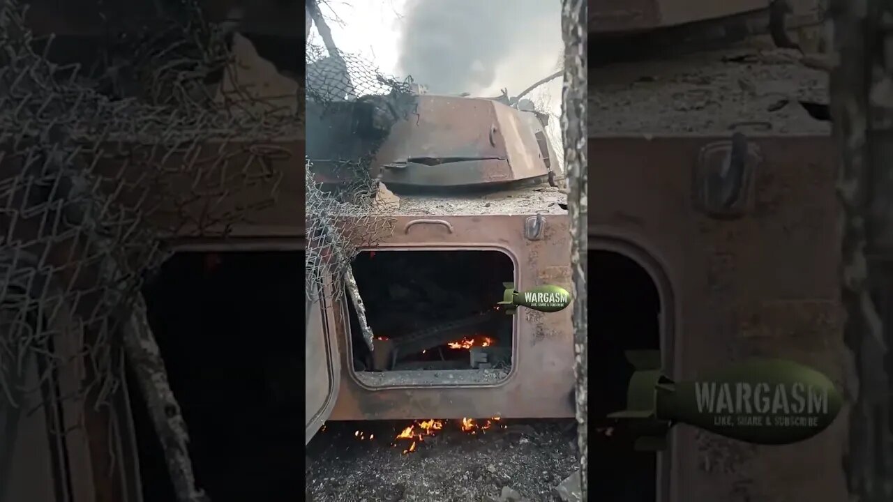 Burning Ukrainain 2S1 'Gvozdika' self-propelled gun