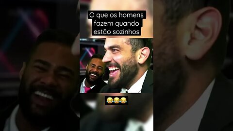 O HOMEM DO PACOTÃO