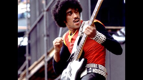 The Boys Are Back In Town - Thin Lizzy ( LIVE .)