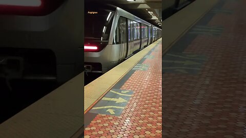 Super slick Montréal metro