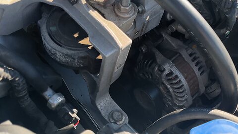 Toyota serpantine Belt replacement