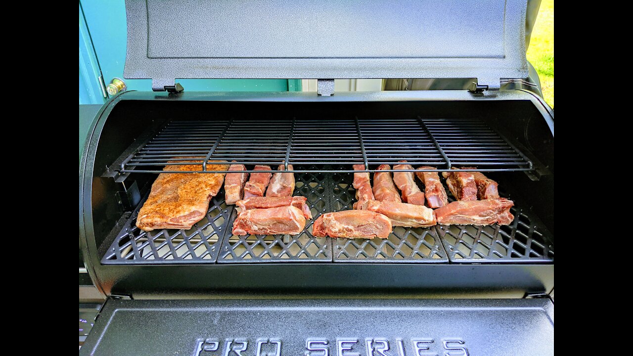 First Cook, Ribs (St. Louis & Country Style) On The Pit Boss 1150 Pro Series