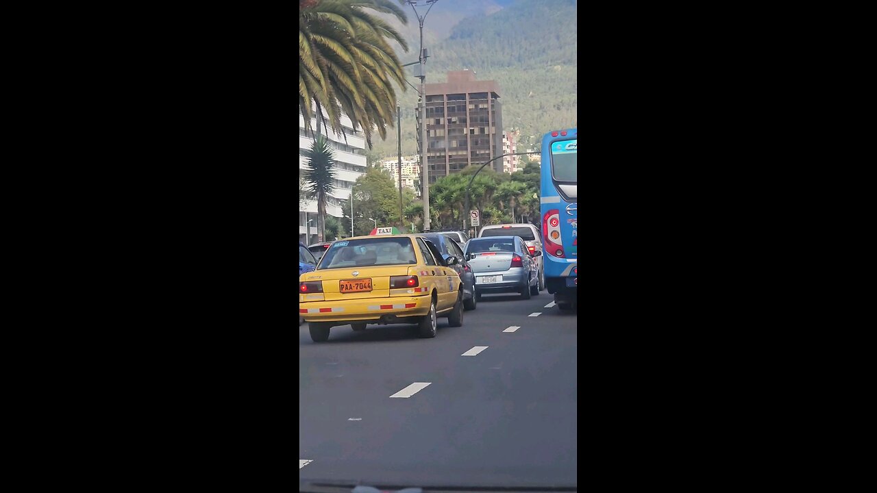 Morning in Quito Ecuador 🇪🇨