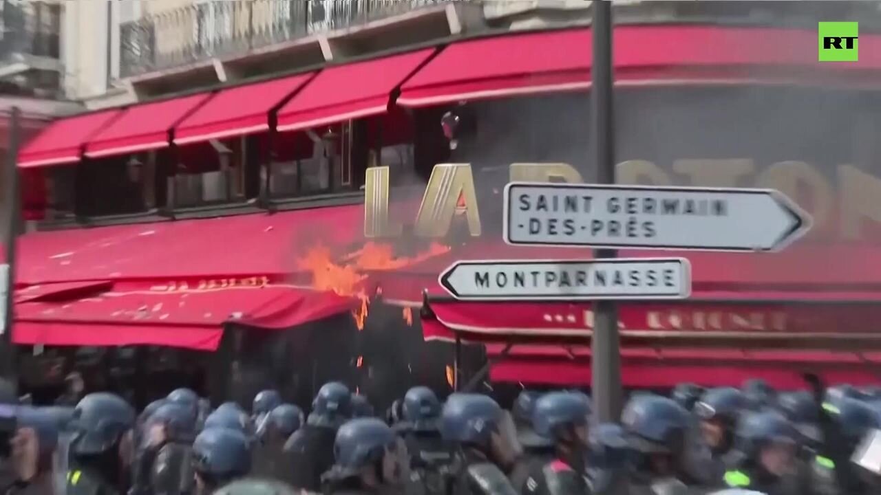 Restaurant favored by Macron set alight in Paris