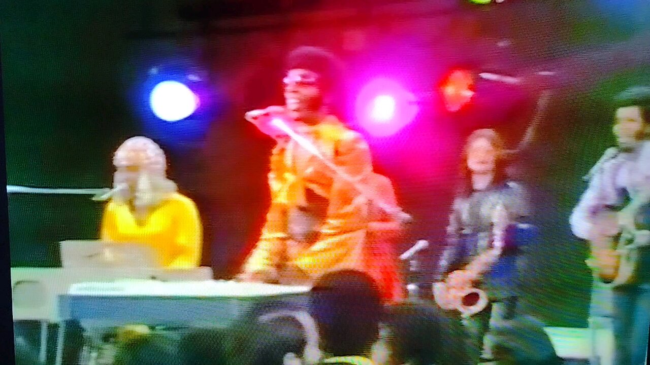 Sly & The Family Stone 1970 Every Day People, Dance To The Music Live