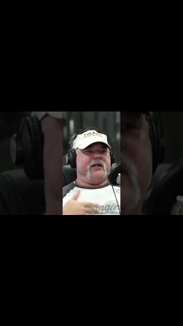 Dave Tried to Mess With Chuck V.'s Head During Their Challenge... 🫣 #shorts