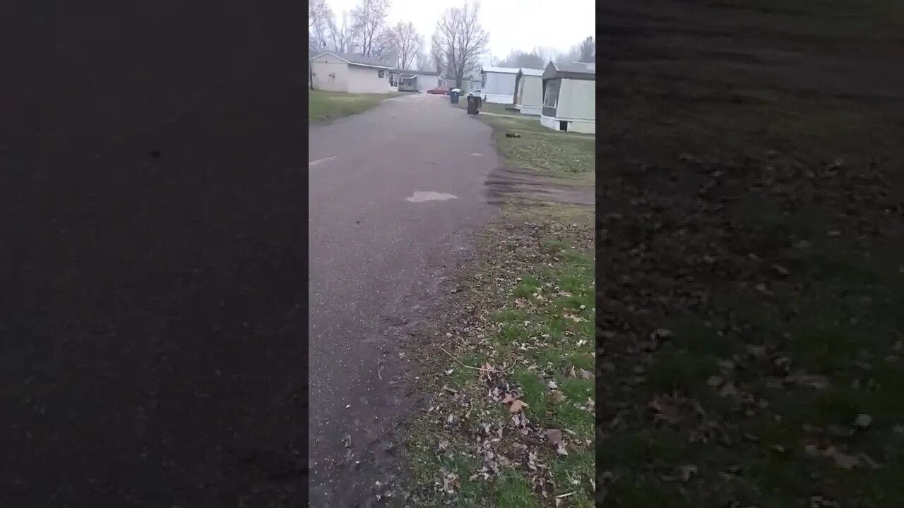 Arrma Senton 3S Brushless RC Truck FLIPS IN THE AIR AND BREAKS!