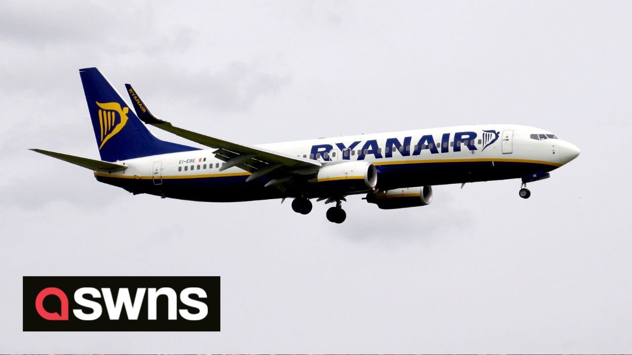 Ryanair steward shocks passengers by slamming airline over tannoy