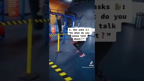 3 ways women let you know you finna clap sum’n 👑