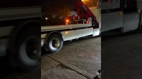 RECOVERY TRUCK FOR CRASHED CAR