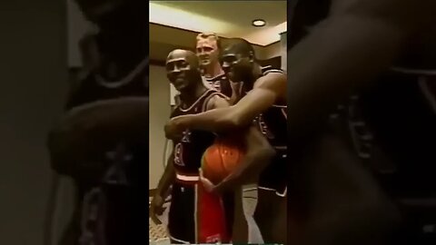 Michael Jordan and Magic Johnson #michaeljordan #magicjohnson #basket 🏀