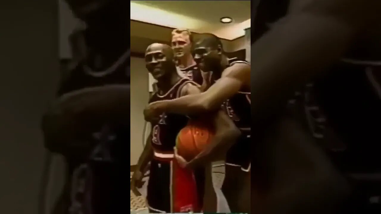 Michael Jordan and Magic Johnson #michaeljordan #magicjohnson #basket 🏀