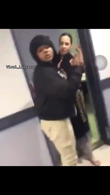 Librarians, do yall remember this? Girl slaps her ex boyfriend's mom after he cheated on her.