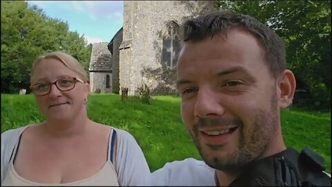 A Visit to St Andrew's Church & Graveyard Hidden away in the country