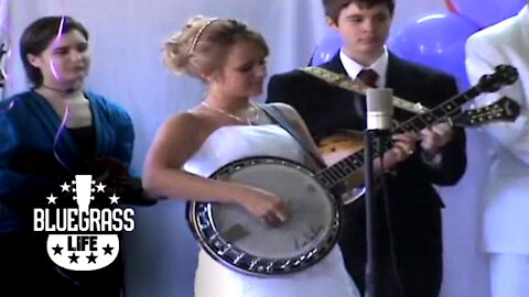 Banjo Pickin' Bride | Bluegrass Life