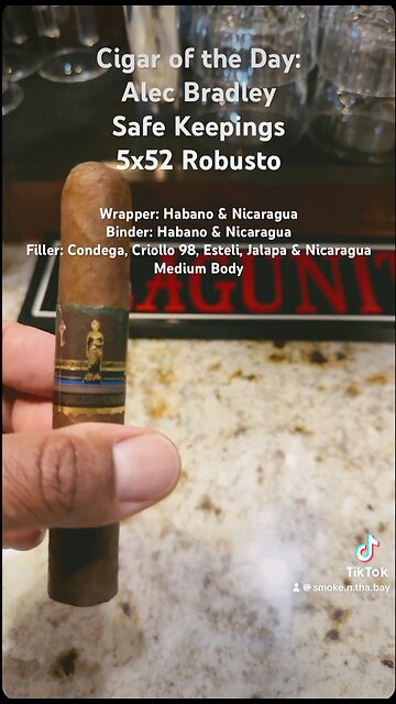 Alec Bradley Safe Keepings 5x52 Robusto #Short #Shorts #CigarOfTheDay #Cigar #Cigars