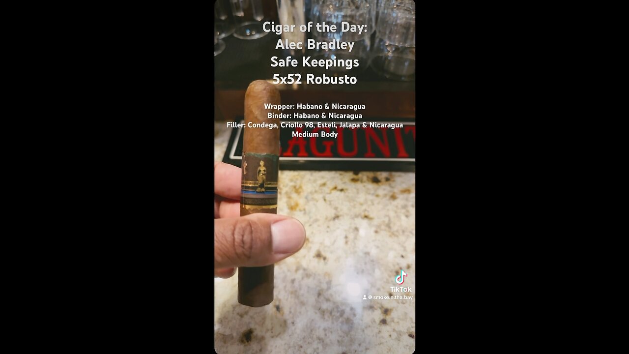 Alec Bradley Safe Keepings 5x52 Robusto #Short #Shorts #CigarOfTheDay #Cigar #Cigars