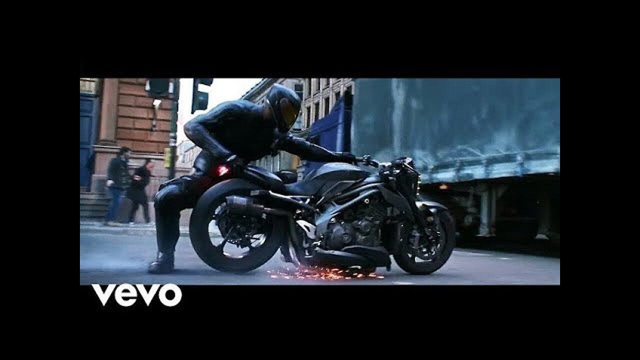 0:07 / 3:45 Balti - Ya Lili feat. Hamouda (Starix & XZEEZ Remix) | Fast and Furious [Chase Scene