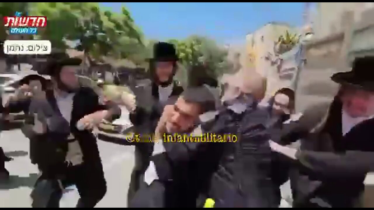 Israel - Jews who demonstrated against violence against Palestinians beaten by Israeli police