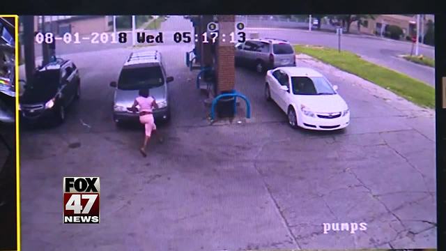 Child escapes car before thief drives off