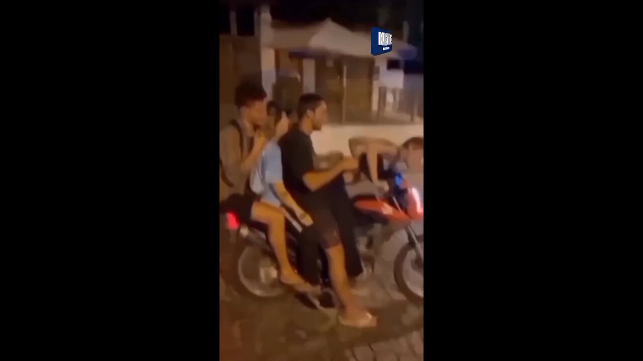Funny videos of the day 😀can’t stop laughing
