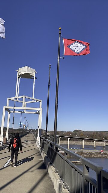Wind On The Big Dam Bridge