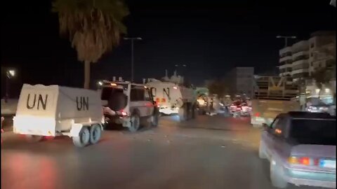 Lebanon: UN peacekeeping forces move towards the Israeli border are stopped by locals