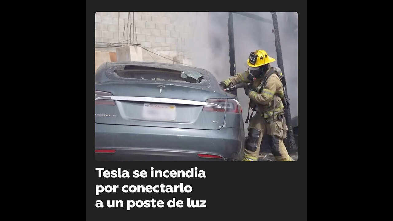 Un Tesla arde en llamas tras ser conectado a un poste de luz en Tijuana