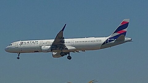Airbus A321 PT-XPG coming from Guarulhos to Manaus