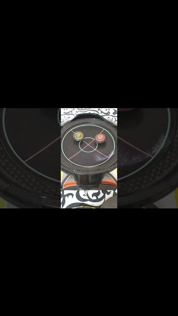 batalha de beyblade belial vs spriggan (derrotado facilmente 😲🔥)