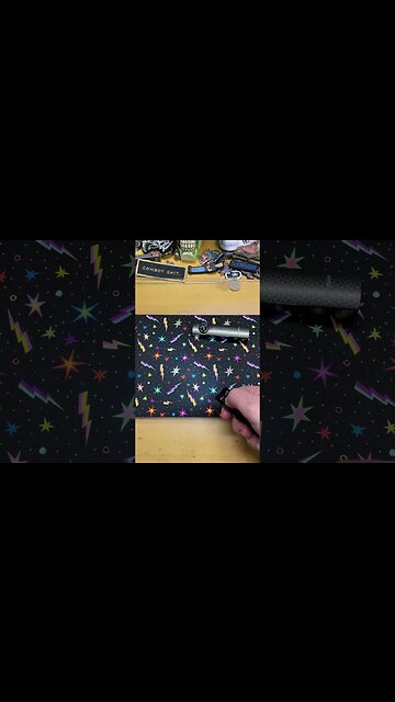 THE COOLEST FLASHLIGHT EVER! #edc #everydaycarry