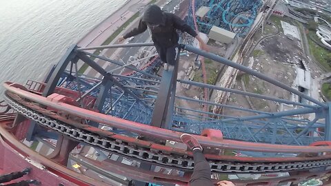 CLIMBING TALLEST ROLLERCOASTER IN ENGLAND (The big one)