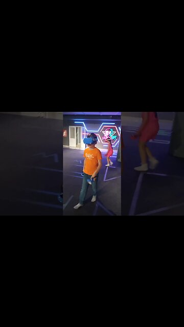 tiktok:unreal.md 🎮👾🕹️ #vr #vrclub #virtualreality #unrealvr #moldova #vrarena 🖤@unrealvrmda