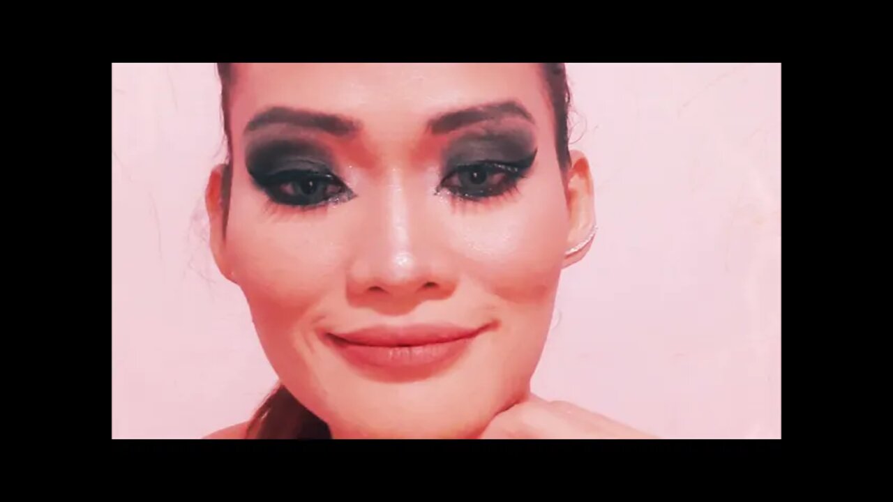 Simple Glam in Smokey Black : Makeup Tutorial