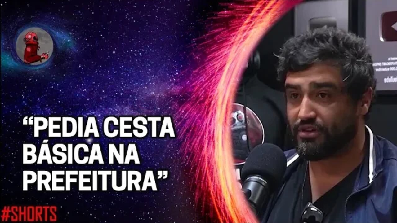 “PRA TER A COMIDA DO MÊS” com Alorino Jr | Planeta Podcast (Comediantes) #shorts