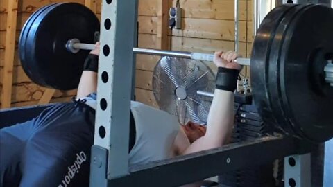 92.5 KGS x 9 PAUSED BENCH PRESS! ALL-TIME REP PR!