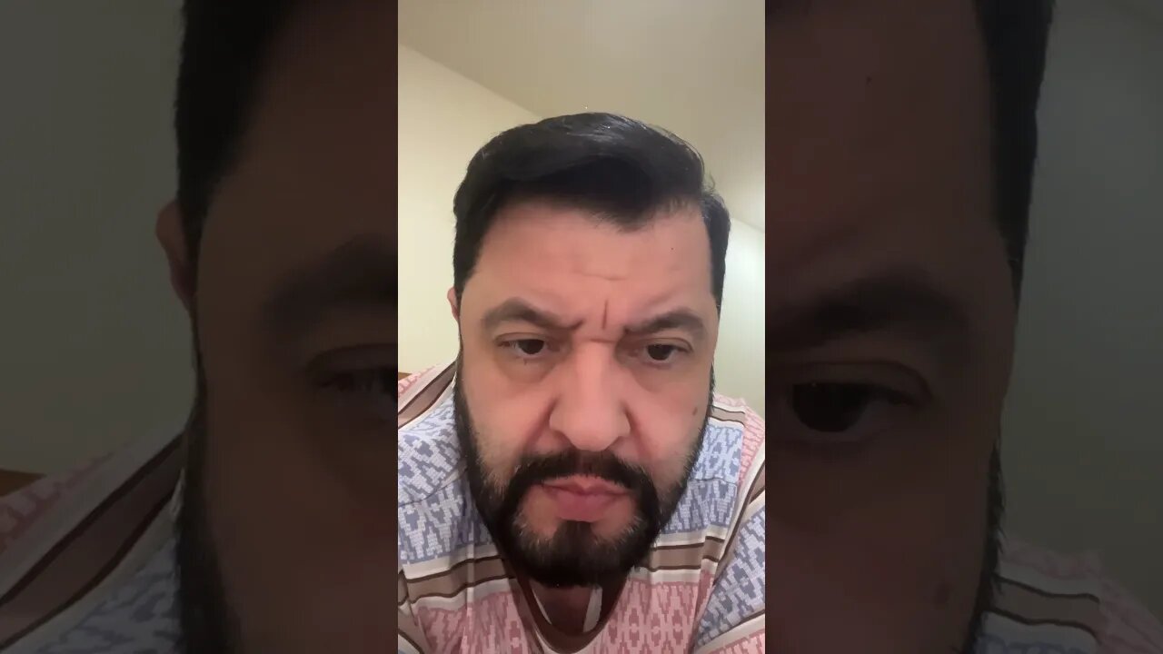 How old gamers shop for controllers.