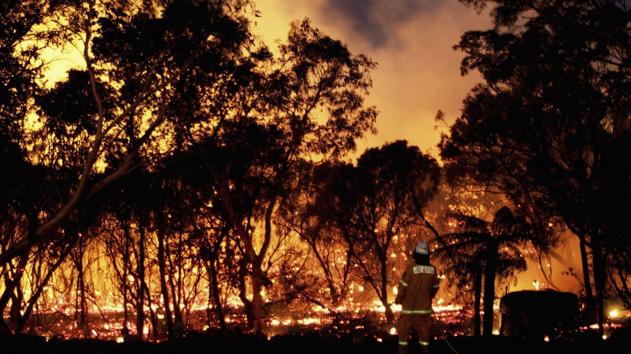 Thousands Evacuated As Bushfires Continue To Burn Across Australia