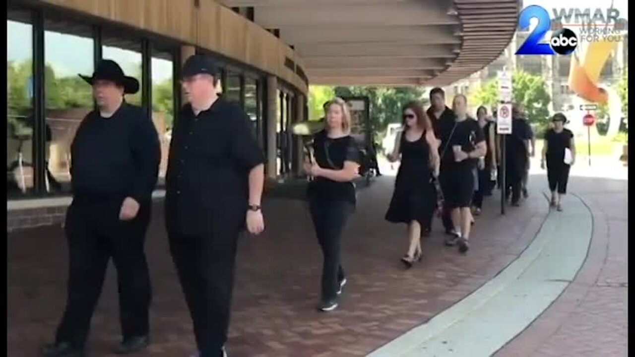 WATCH: Members of Baltimore Symphony Orchestra hold a “Silent Protest” picket line as their dispute with management continues.