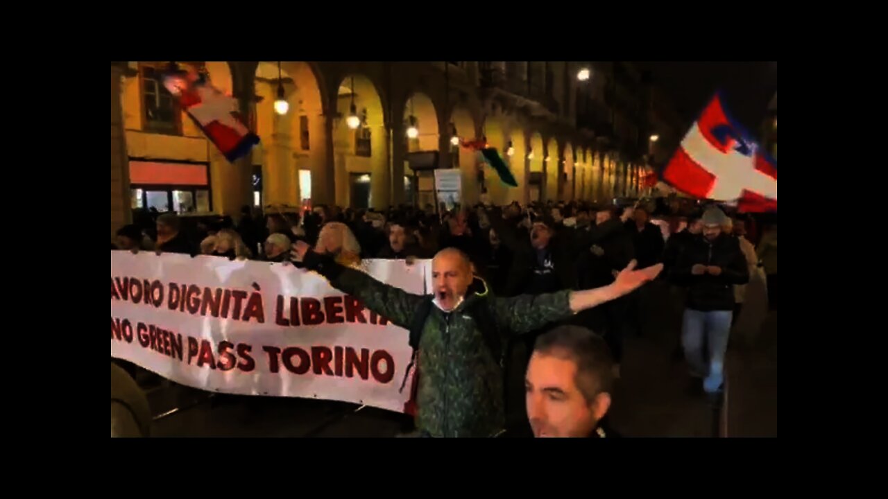 🚨 TURIN, ITALY RISING UP AGAINST MANDATES