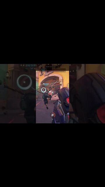 Applying pressure #overwatch2 #gaming #twitchstreamer