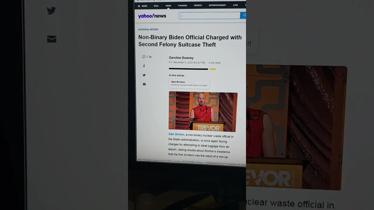 Non binary luggage thief strikes again. Another L for Biden