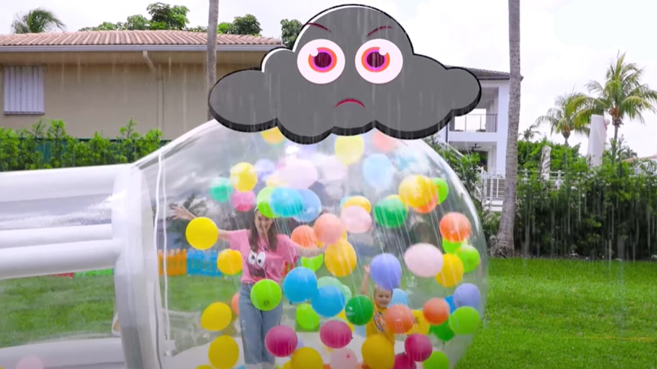 Chris and Mom build Inflatable Playhouse for children