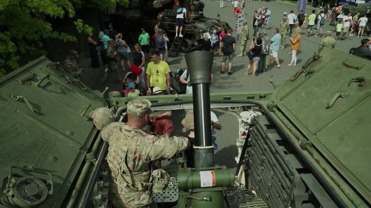 Battle Group Poland celebrates NATO partnership in Warsaw