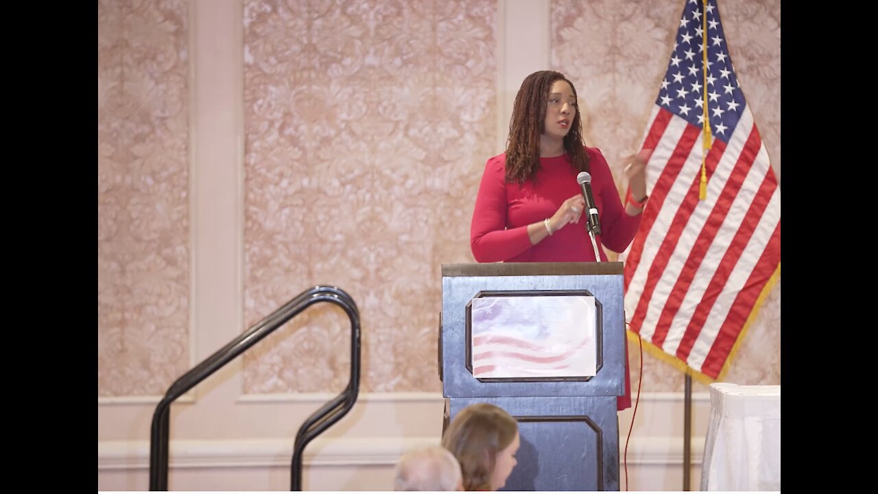 Stacy Speaks to Grassroots Groundswell at Leadership Inst.