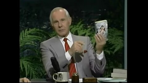 Johnny Carson discusses Romance Novels