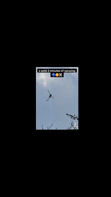 🦟 ☣️ 🇺🇲 Florida woman got footage of helicopter spraying mysterious blue chemical over her home!