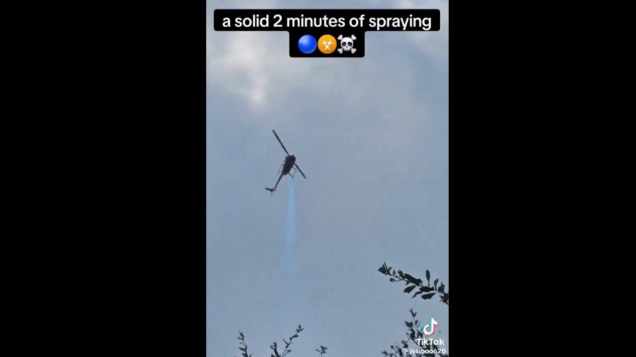 🦟 ☣️ 🇺🇲 Florida woman got footage of helicopter spraying mysterious blue chemical over her home!