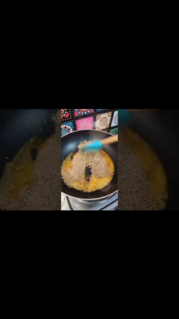 How to make til ke ladu in home 🏠 #ytshorts #shorts #Food #Streetfood #UpFoodReview