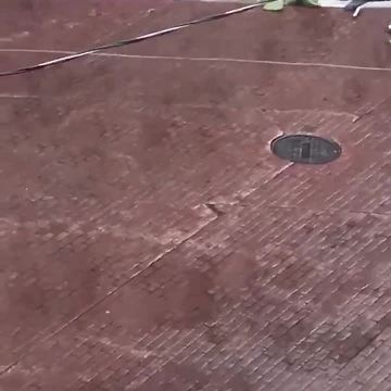 VIDEO: Man tackled by Milwaukee Police after grabbing suspicious package